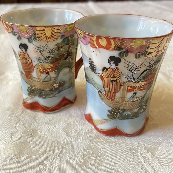 Lot of 2 vintage Japan hand painted demitasse cups - Picture 4 of 9